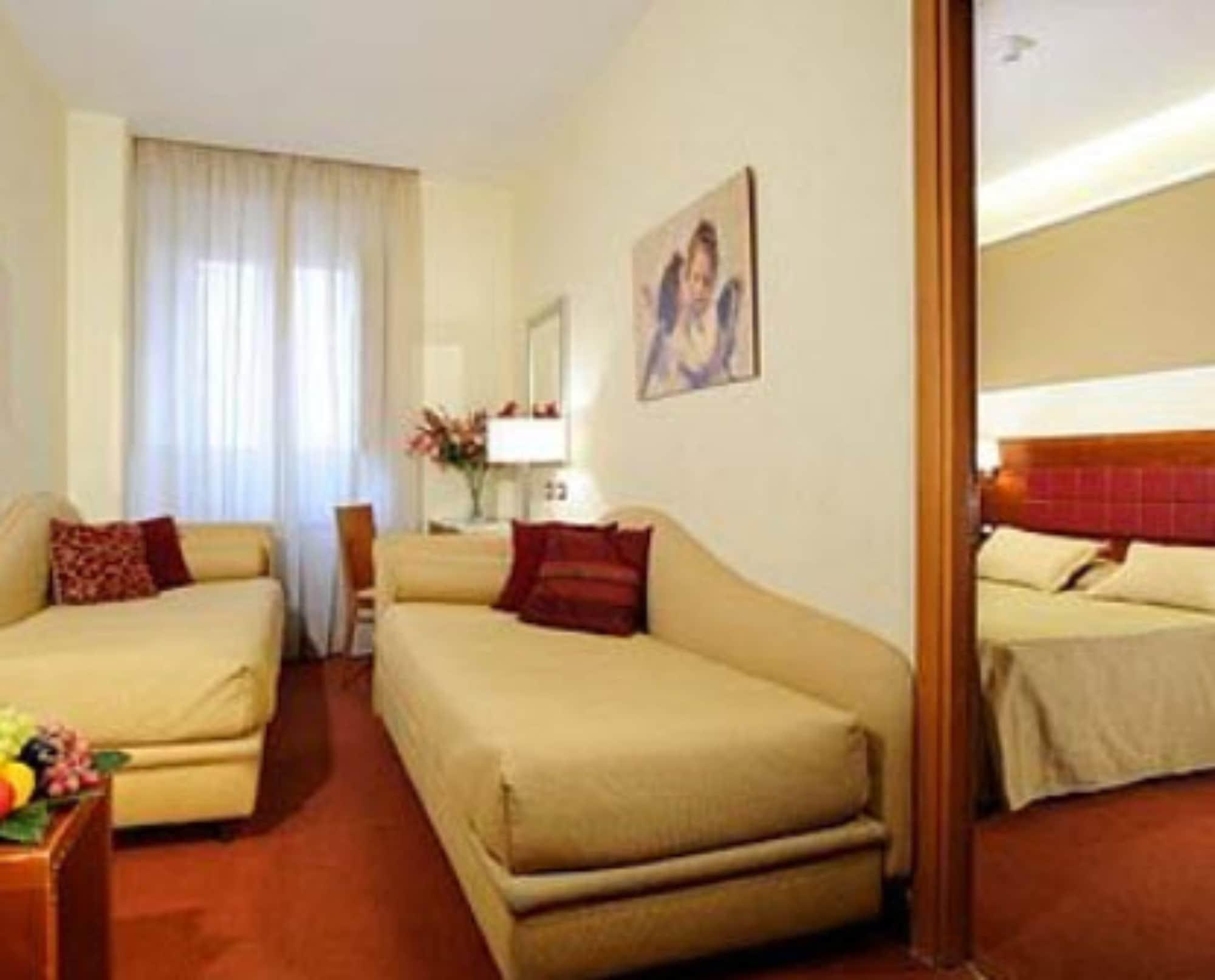Hotel Madrid Rome Bagian luar foto
