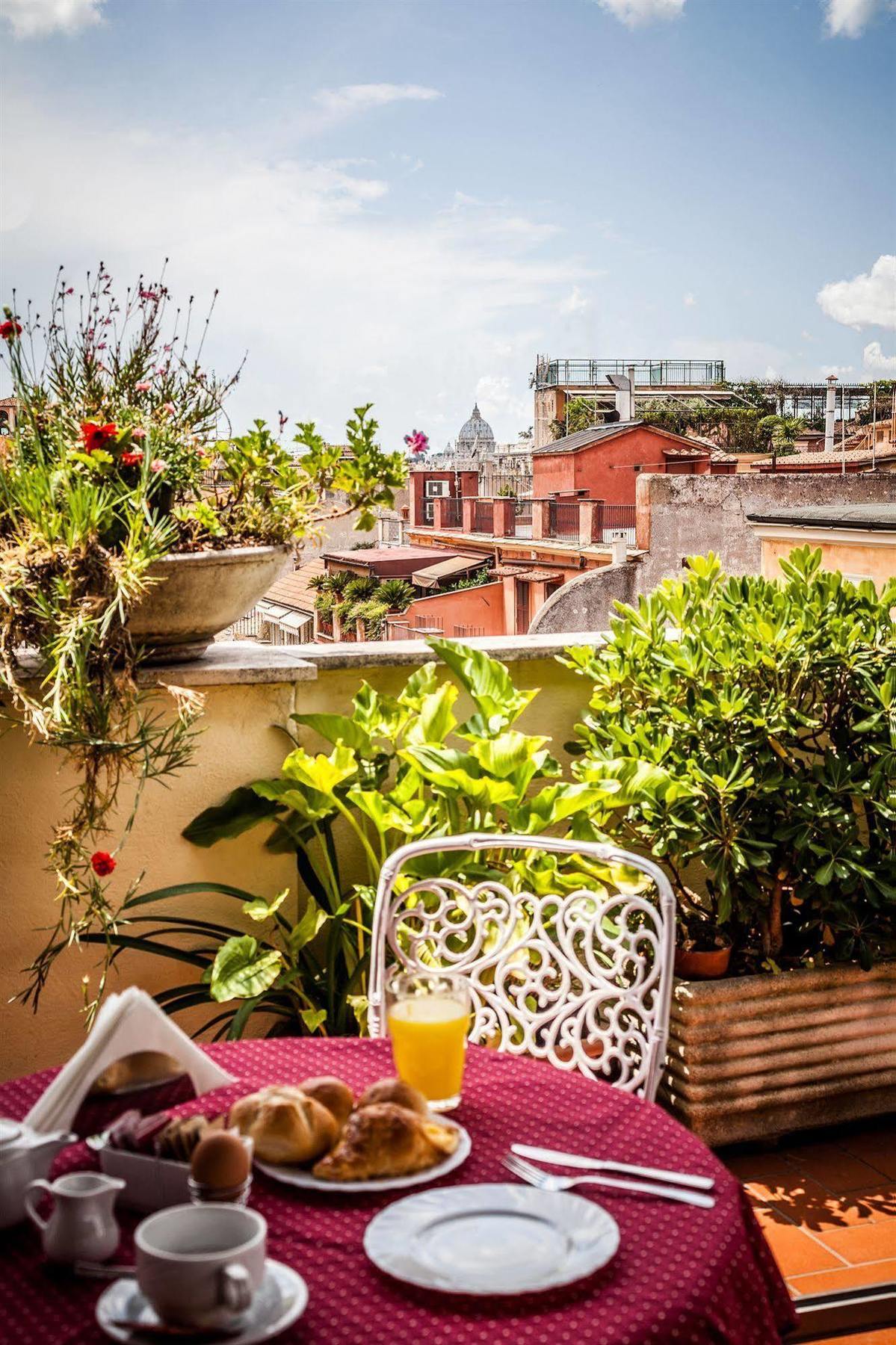Hotel Madrid Rome Bagian luar foto